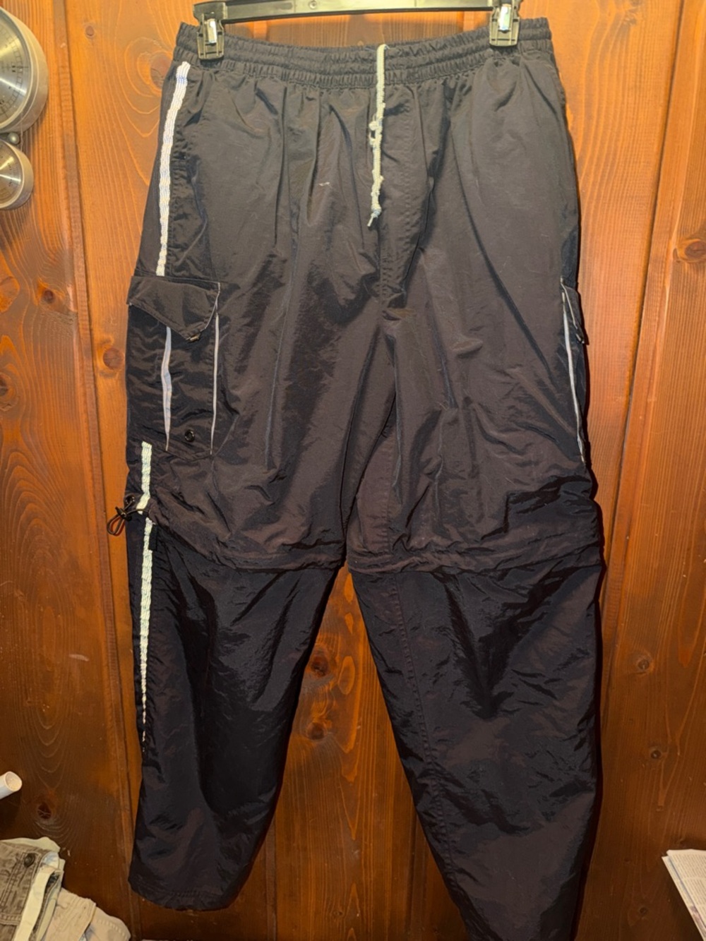 Black Men's Convertible Cargo Joggers with Contrast Trim